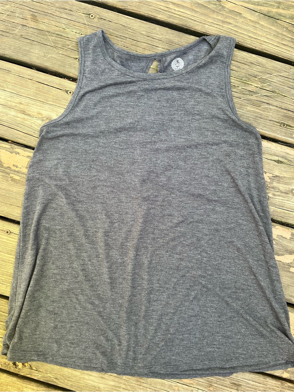SO Gray Keyhole Back Relaxed Fit Tank Top Size M Athleisure